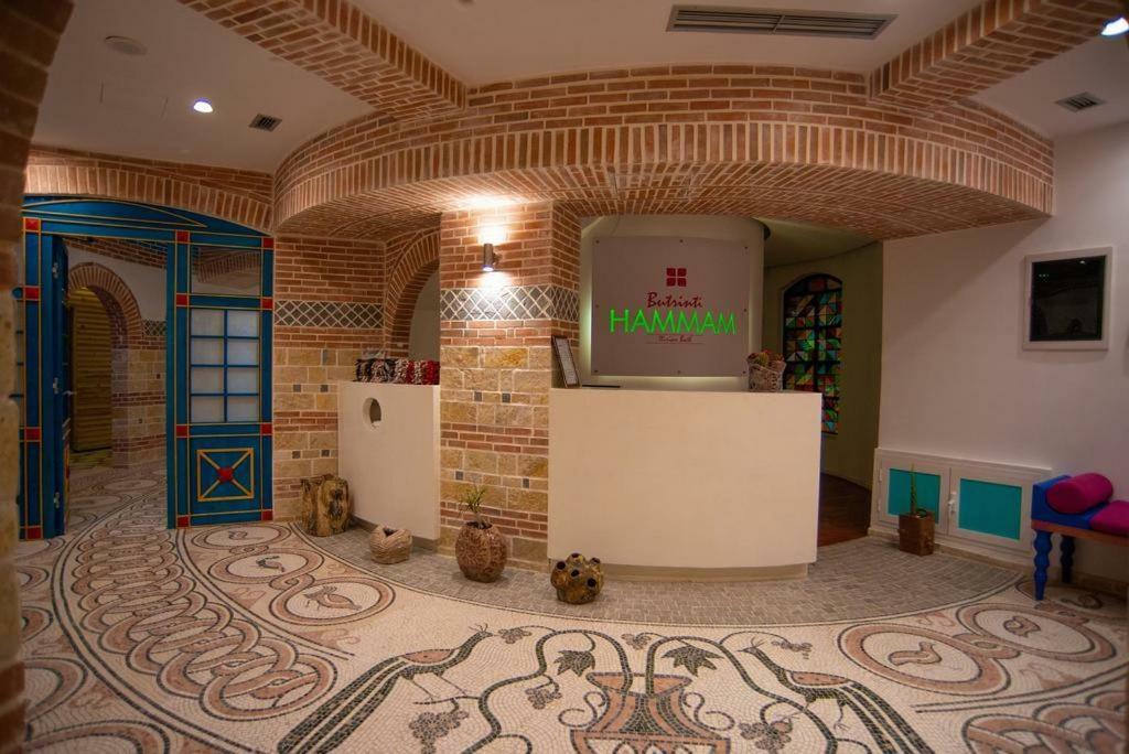 Bougainville Bay Resort - Villa 11 Sarande Exterior photo